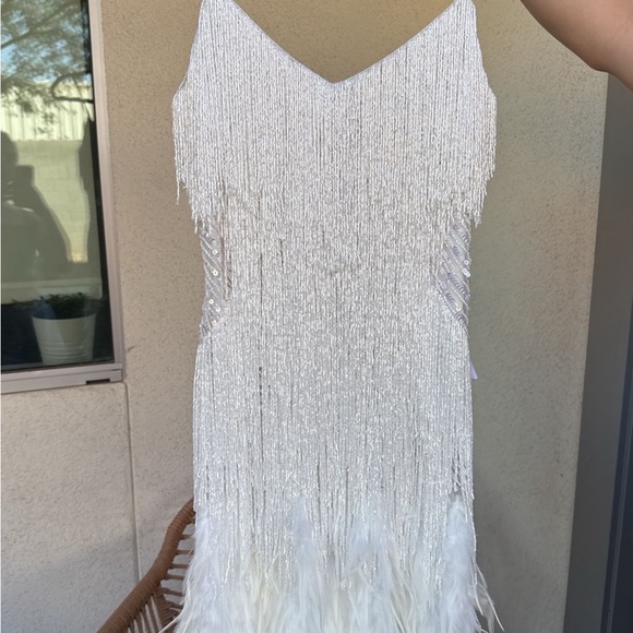 Elegant White Fringe Dress - Picture 2 of 6